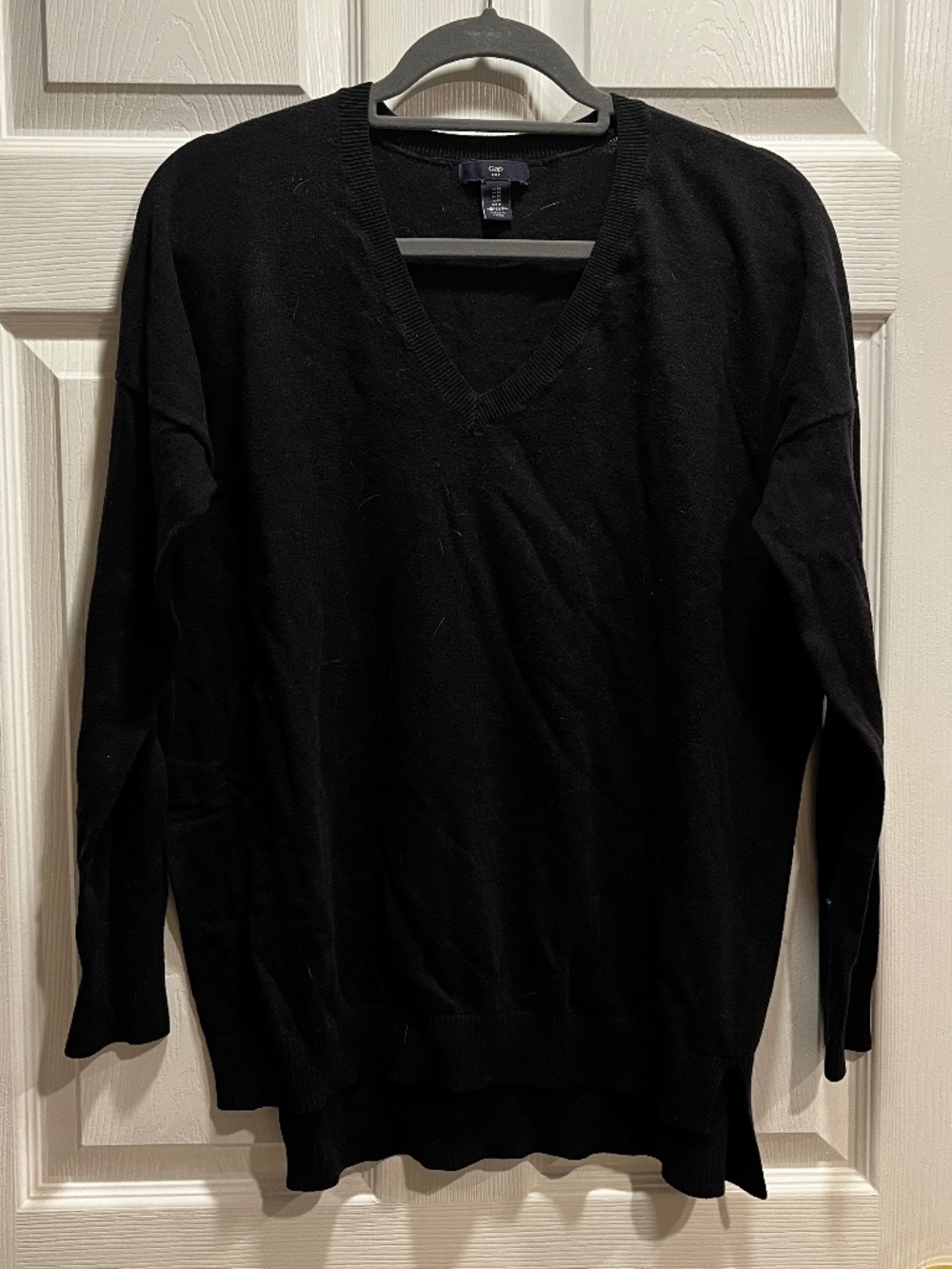 Gap Cotton V-neck Split Hem Sweater